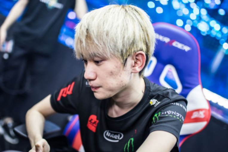 九游app-FPX前途光明！，TheShy新星表现优异表现突出赢得满堂喝彩-九游app